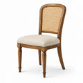Silla de comedor de madera con respaldo de ratán en beige
